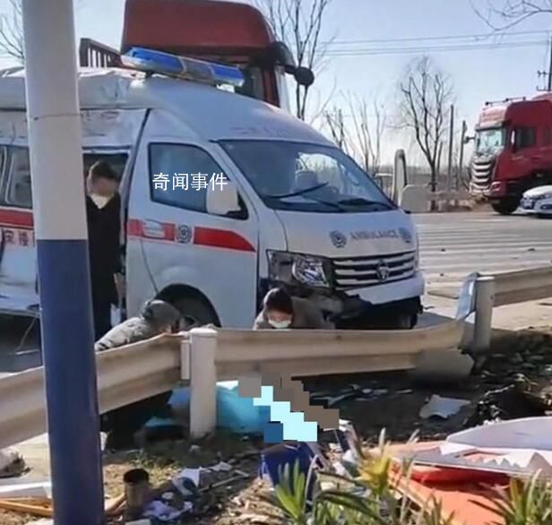 江苏徐州一救护车和大货车相撞 有人员伤亡