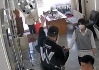 阴性女子去剪发被理发师劝走 没阳过不行
