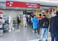 高烧患者因过号与医生争执头部受伤 医院：没有无缘无故的冲突