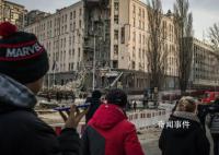 导弹雨下的乌克兰新年夜 流浪在外的乌克兰人纷纷冒险回国