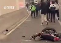 重庆一隧道发生摩托车车祸 4人死亡