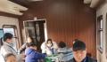 女子乘火车遇麻将专列生意火爆 引发网友关注