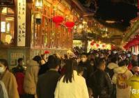 人潮涌入云南:大理民宿预订涨10倍