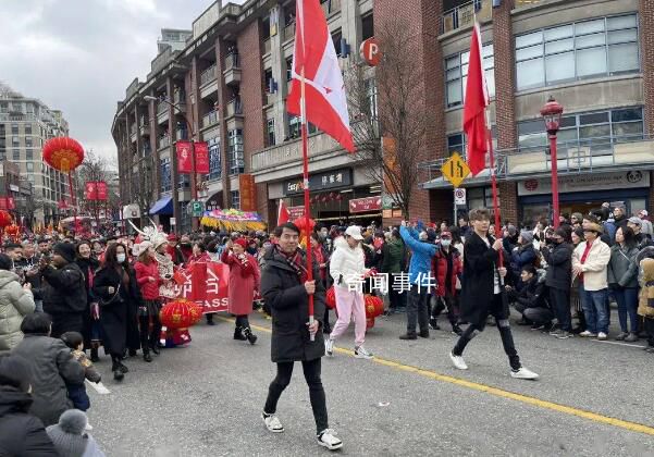 加拿大总理到唐人街拜年 场面壮观