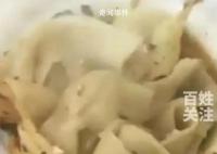 女子吐槽20元油泼面仅有6根面条 这成本有2块钱吗?