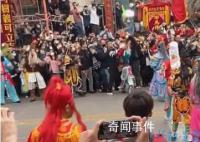 英歌舞队当街打人?知情人:斗舞导致