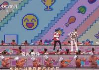 大张伟、张若昀喊你“开饭啦” 为年夜饭欢乐加餐