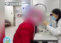 男子2月不摘隐形镜片长到眼球上 角膜严重感染