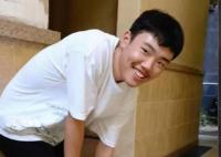 胡鑫宇母亲称不会停止寻找真相 家属非常悲痛伤心