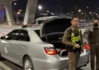 女子回应在泰国千元订到警车接机 有充分了解外国公务员职务边界