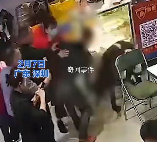 女子火锅店被醉酒男子骚扰 场面十分混乱