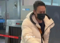 张颂文说不适应被接机 会影响机场的其他乘客