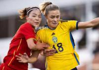 中国女足1比4瑞典女足 被全面压制