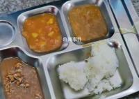 辽宁一高中被曝午餐清汤寡水 这样孩子吃了怎么会有营养?