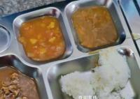 学校学生餐被指