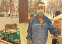 山东警方回应人行道地砖被人挖走 已接到相关警情