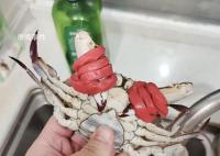 200元梭子蟹皮套占80元?商家回应