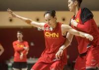 WNBA洛杉矶火花队官宣签下杨力维 开启追梦之旅