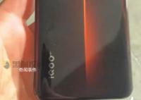 网购iPhone14开箱发现是IQOO 实在是太离谱了