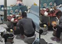 男子被女友惩罚吃螺蛳粉 边吃边吐