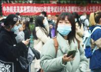 公务员招考35岁门槛松动 媒体评论多给予积极肯定