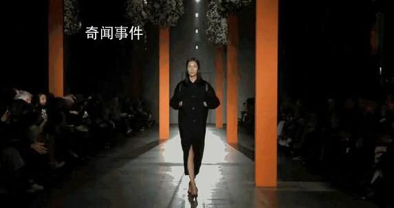 刘雯重返时装周首秀 引起了众多媒体和时尚爱好者的关注