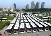 河南商丘市民差点失去了公交车 公交之困如何破局