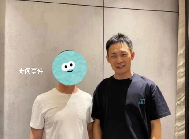 张译《狂飙》热播后首露面 参加了朋友的聚餐