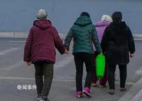 当低龄老人照顾高龄老人 老年子女困在父母病床前