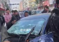 特斯拉事故司机:记不清车辆失控场景