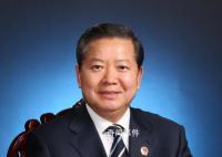 代表建议大学生先就业再择业 既要立足当下又要着眼未来