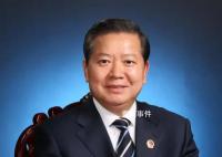人大代表谈中传硕士在火锅店当保洁 建议大学生树立先就业再择业就业观