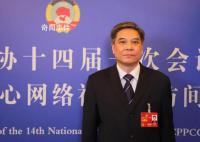 委员建议严格把握国企选聘标准 部分国企安排自己人走过场现象