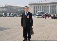 代表建议农民工实行月薪制 成立相关政府部门