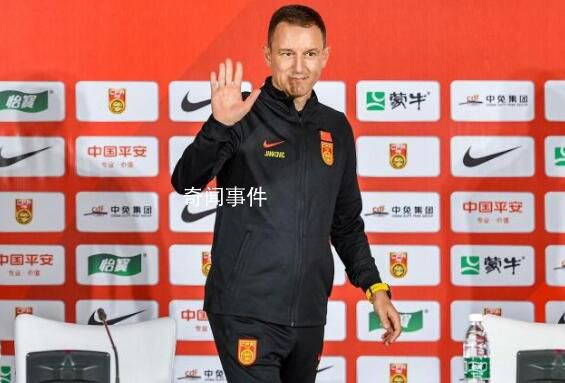 国足全员体脂率未超10% 国脚坦言很久没有过这种被练到不想动的经历