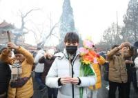 媒体评年轻人不上课不上进只上香 将人生转机寄托于超自然力量