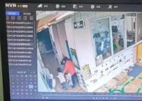 成都一幼师疑似虐打幼童 涉事幼儿园的女老师已被开除