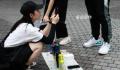 夫妻摆摊日入9千网友让查税 热议仍在持续中