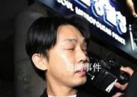 刘亚仁被麦克风扎脸 引起网友热议
