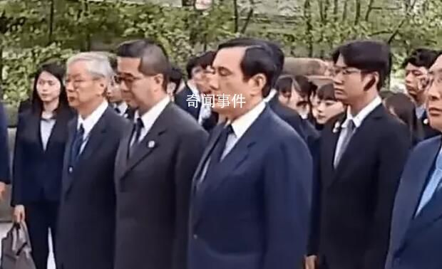 马英九到重庆张自忠墓敬献花圈 张将军的孙子张庆成陪同