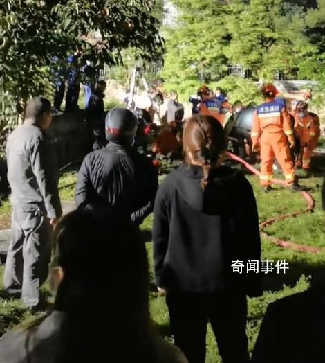 重庆一小孩坠入小区内化粪池溺亡 被救上来时已不幸身亡