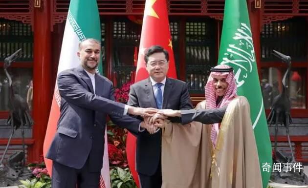 法国伊朗外长在北京会谈 就领事问题交换了意见