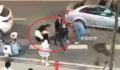 男子强吻并猛踹女孩?警方:没强吻