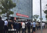 特斯拉中国工厂工人月薪1万 现在连父母看病都报销了