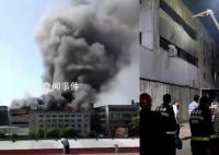 浙江致11死火灾现场:厂房熏黑变形