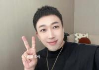 于正发文否认借钱给张继科 网上的谣言太离奇了