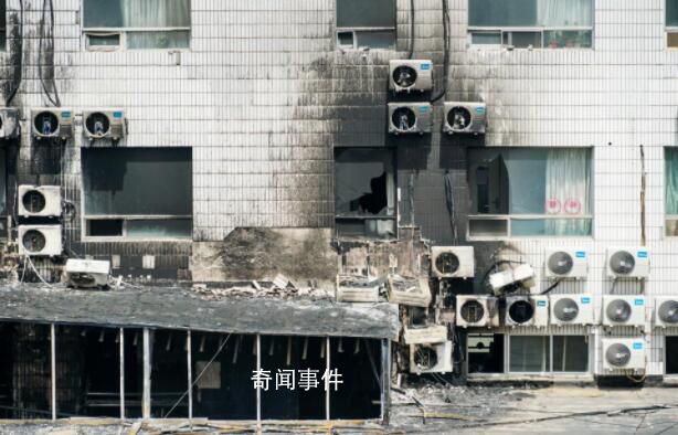长峰医院火灾:老人靠湿毛巾支撑获救