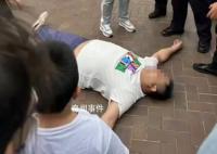 男子在迪士尼抽烟后逼哭工作人员 男子正在派出所接受进一步的调查