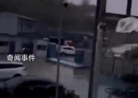贵州遭暴雨袭击:正睡觉房子被吹飞