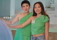 吴君如17岁女儿正式出道 一家三口首度合作拍摄广告